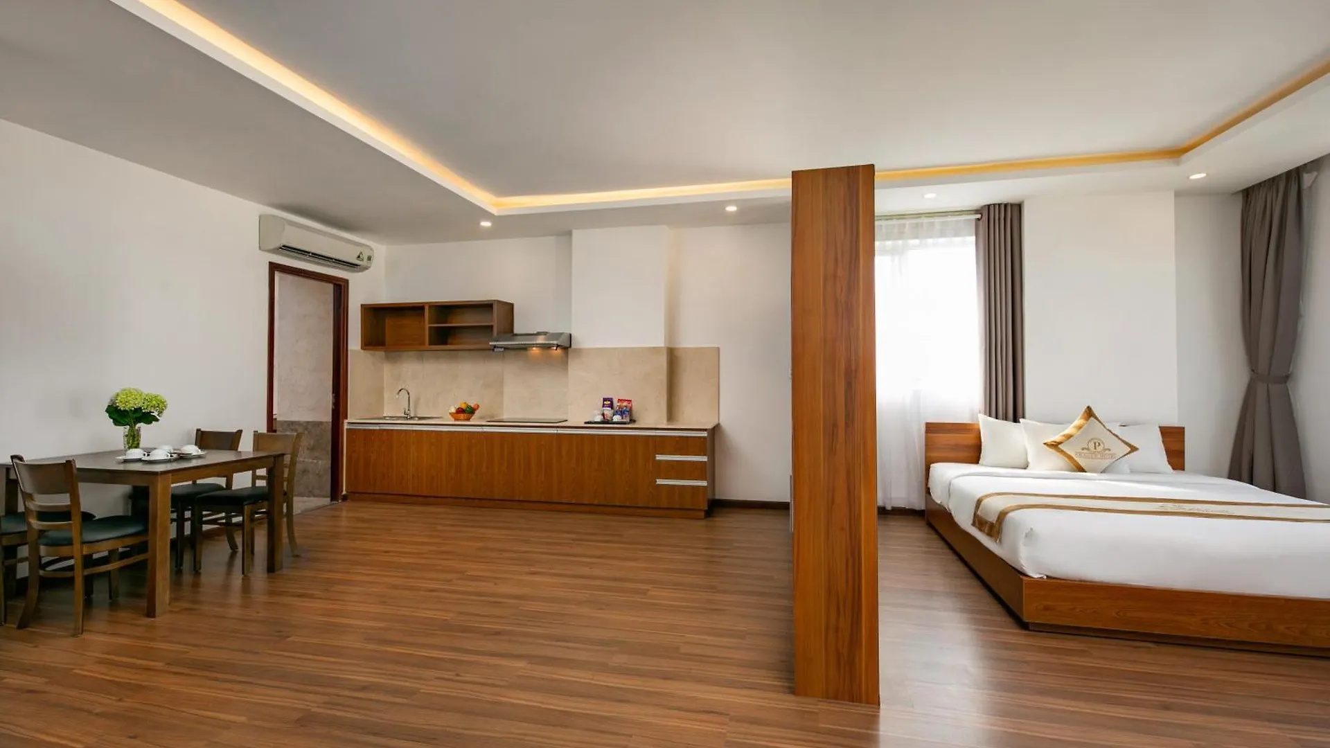 Prague Hotel Danang Vietnam
