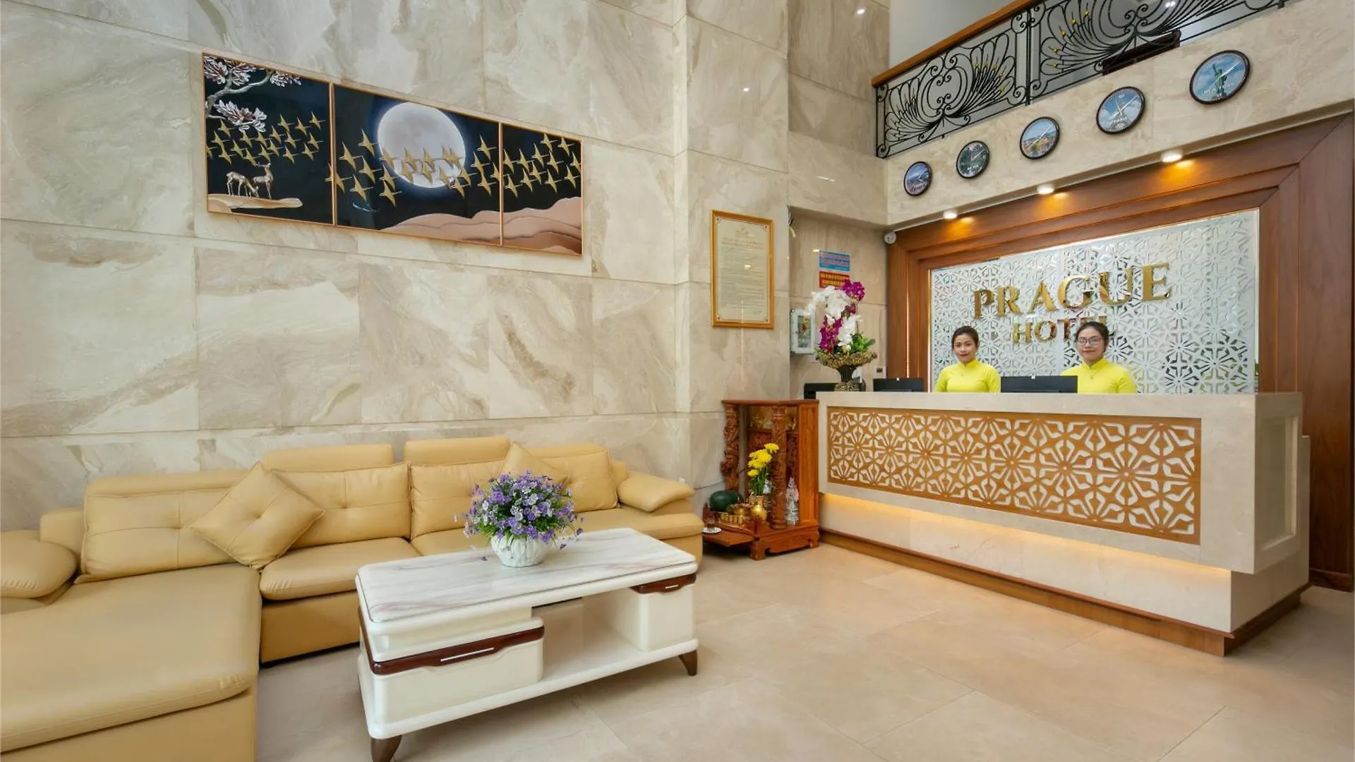 Prague Hotel Danang Bed & Breakfast